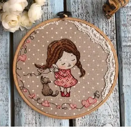 Pakabinamas siuvinėjimo lankelis